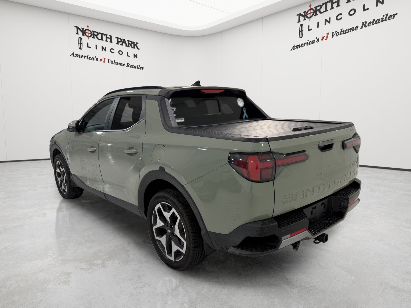 Used 2022 Hyundai Santa Cruz Limited w/ Launch Package AWD/4WD image 3