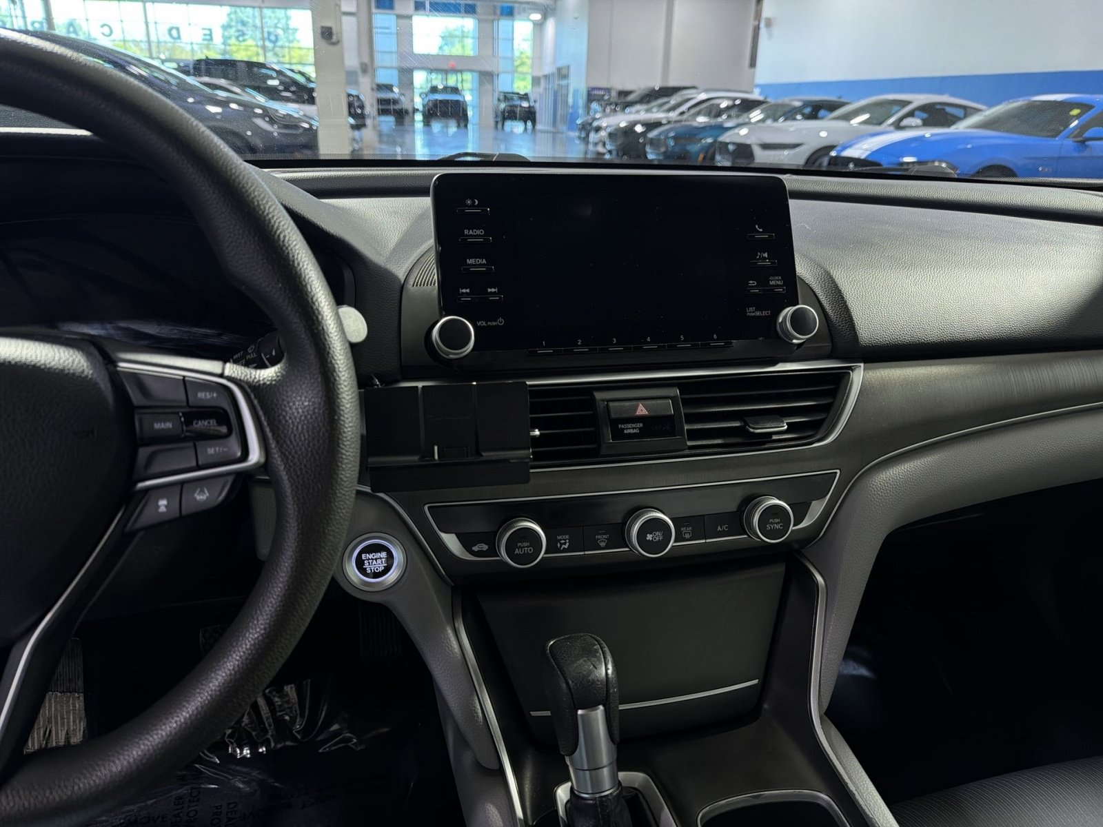 Used 2018 Honda Accord LX image 18