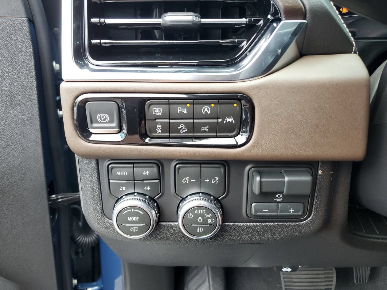 New 2026 GMC Yukon XL Denali Ultimate AWD/4WD image 29
