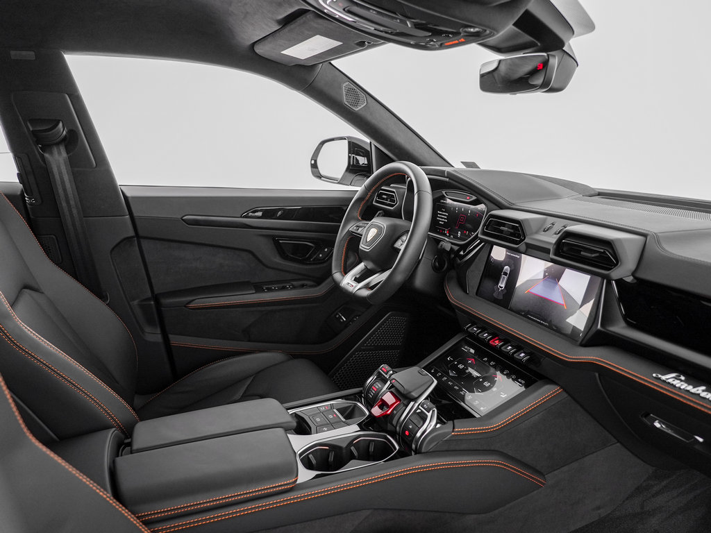 Used 2025 Lamborghini Urus SE AWD/4WD image 29