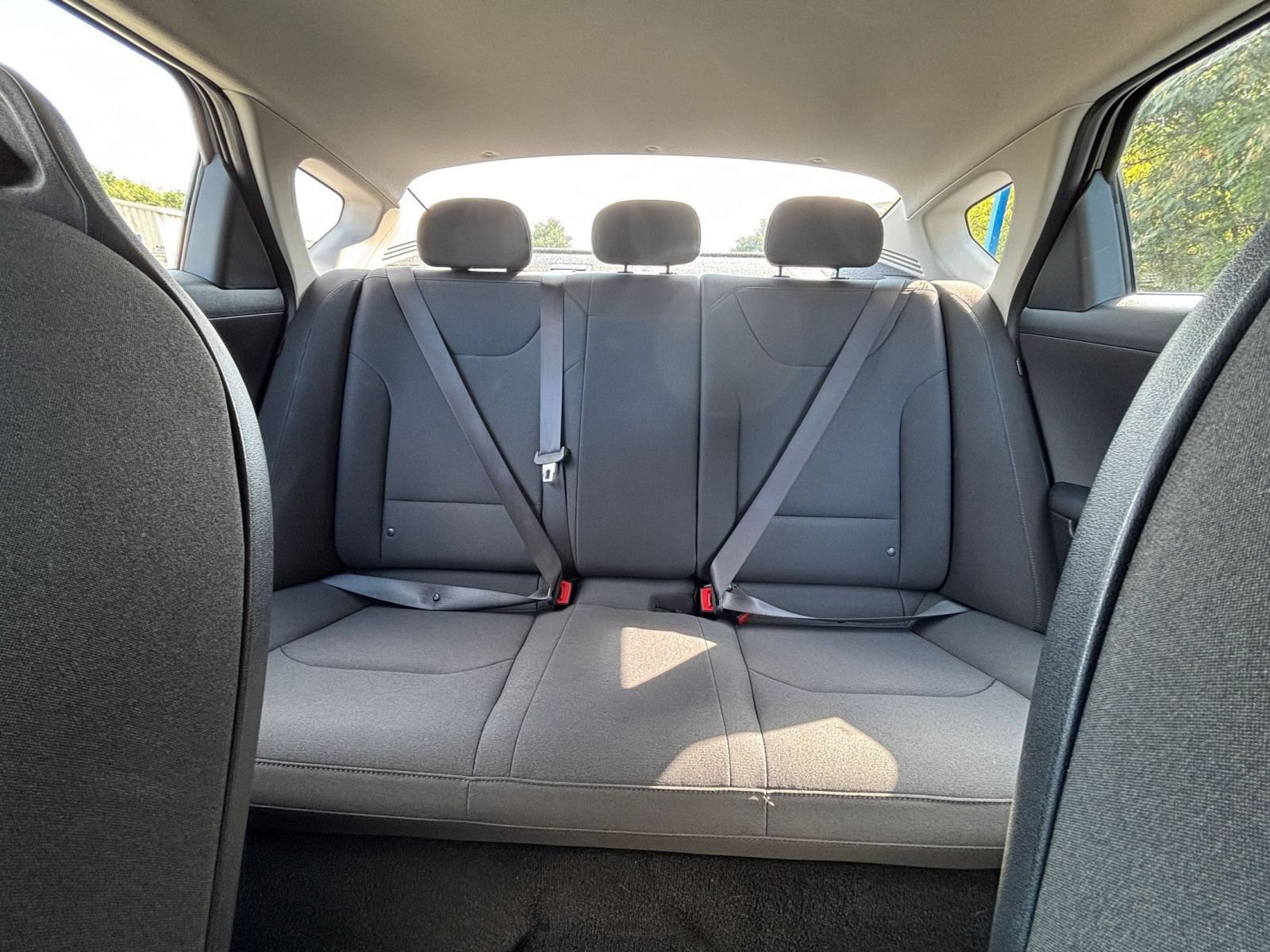 Used 2026 Kia K4 FWD image 36