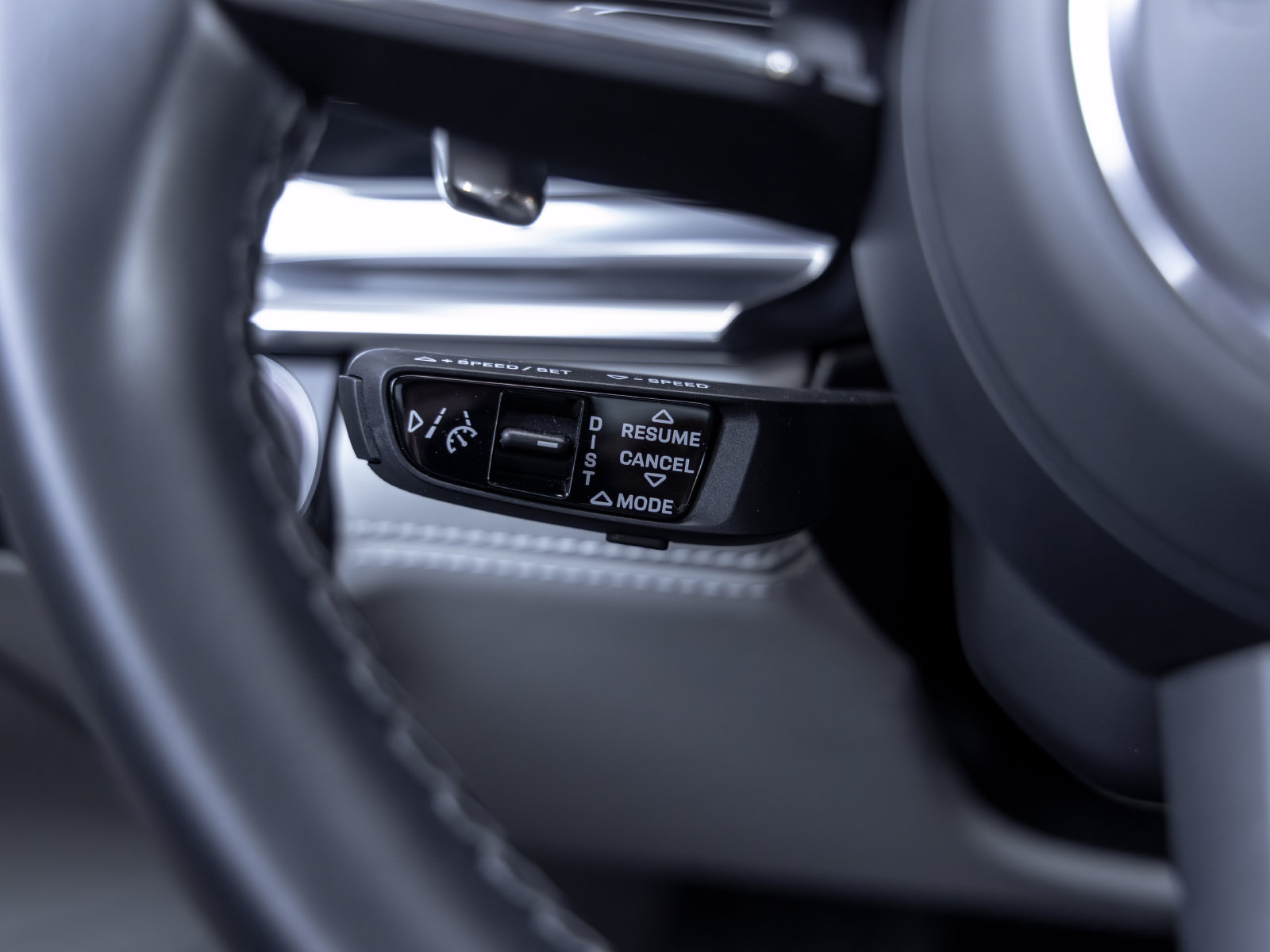 Certified 2022 Porsche Panamera 4S AWD/4WD image 32