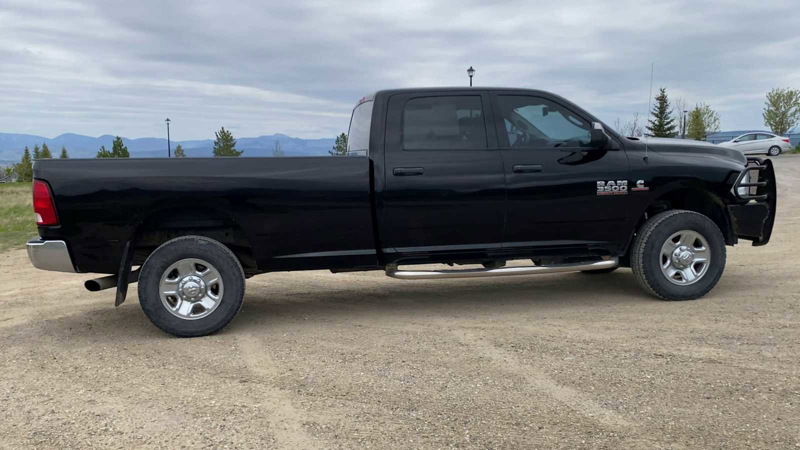 Used 2015 RAM 3500 Tradesman w/ Chrome Appearance Group AWD/4WD image 9