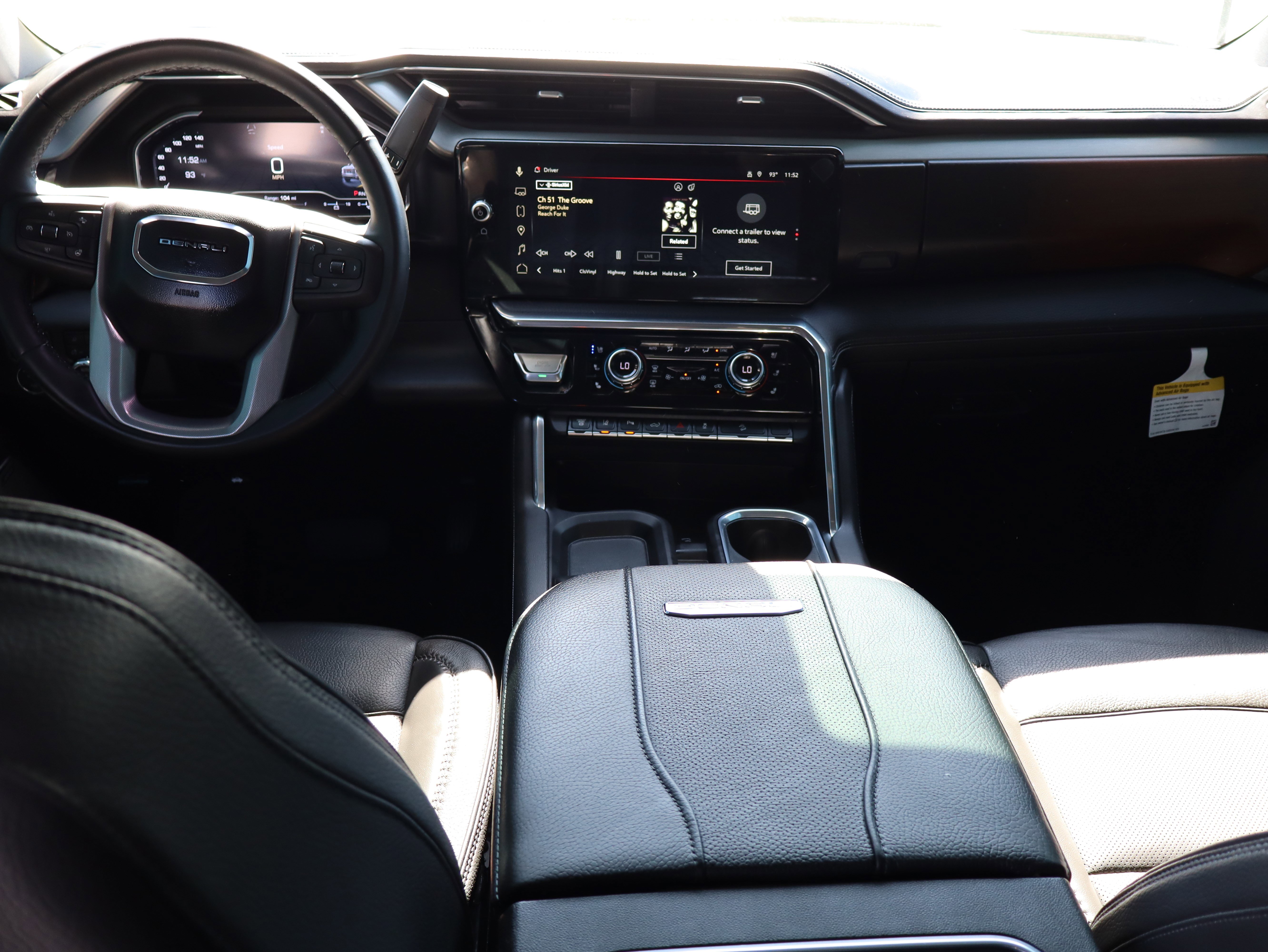 Used 2025 GMC Sierra 2500 Denali w/ Denali Reserve Package image 24