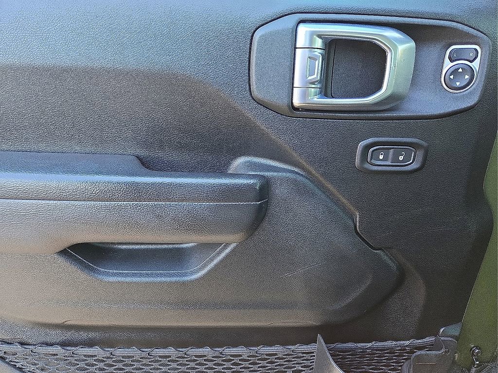 Used 2023 Jeep Wrangler Unlimited Rubicon 4xe image 23