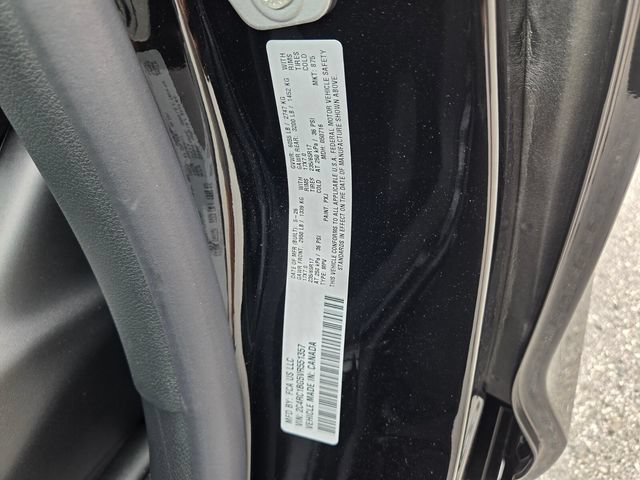 New 2027 Chrysler Pacifica Select FWD image 17