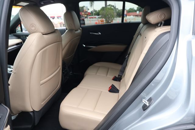 Used 2024 Cadillac XT4 Luxury w/ Cold Weather Package FWD image 15