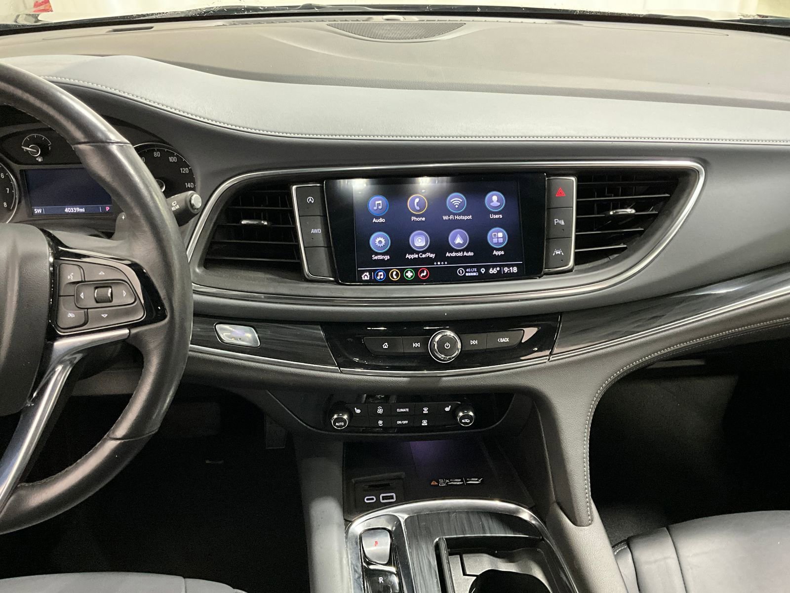 Used 2023 Buick Enclave Essence AWD/4WD image 7
