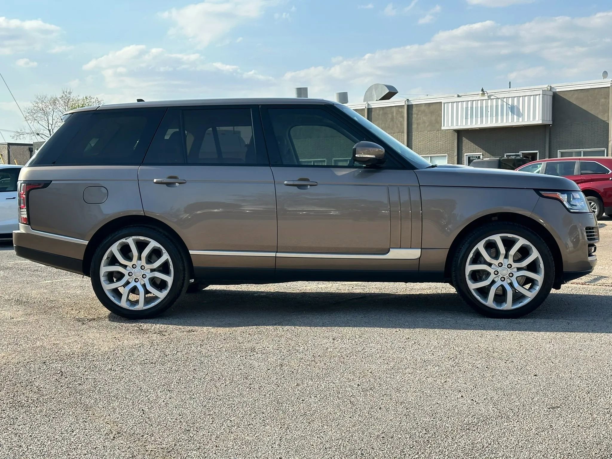 Used 2016 Land Rover Range Rover HSE image 8