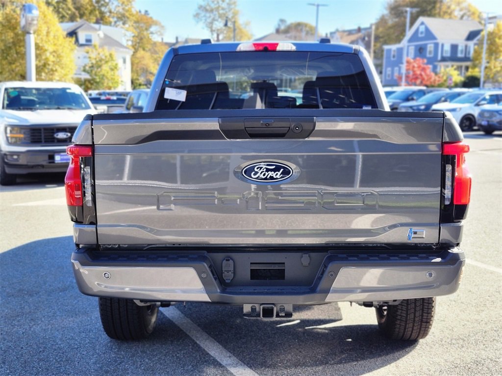 New 2025 Ford F150 Lightning XLT w/ Max Trailer Tow Package image 4