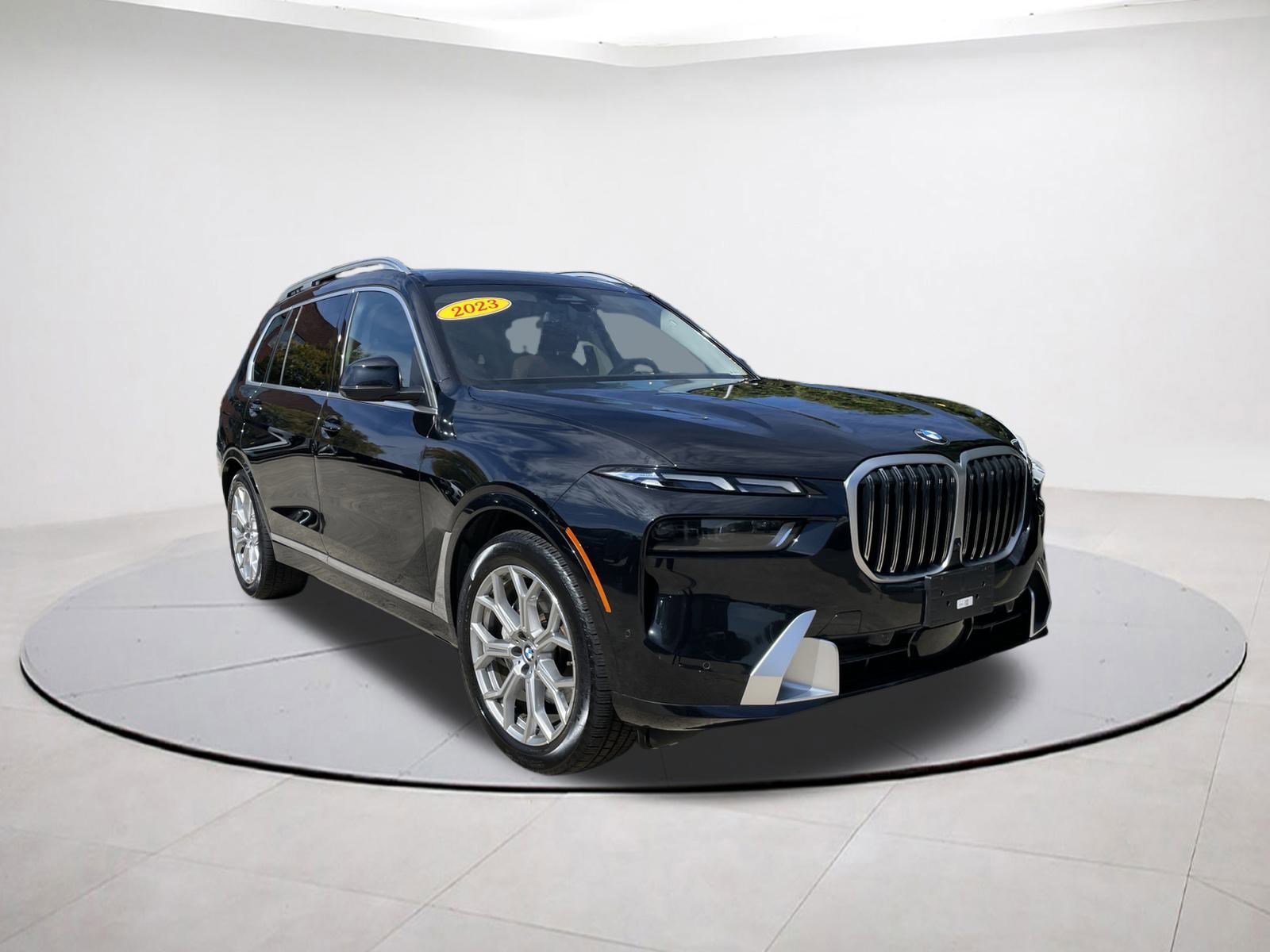 Used 2023 BMW X7 xDrive40i w/ Parking Assistance Package image 1