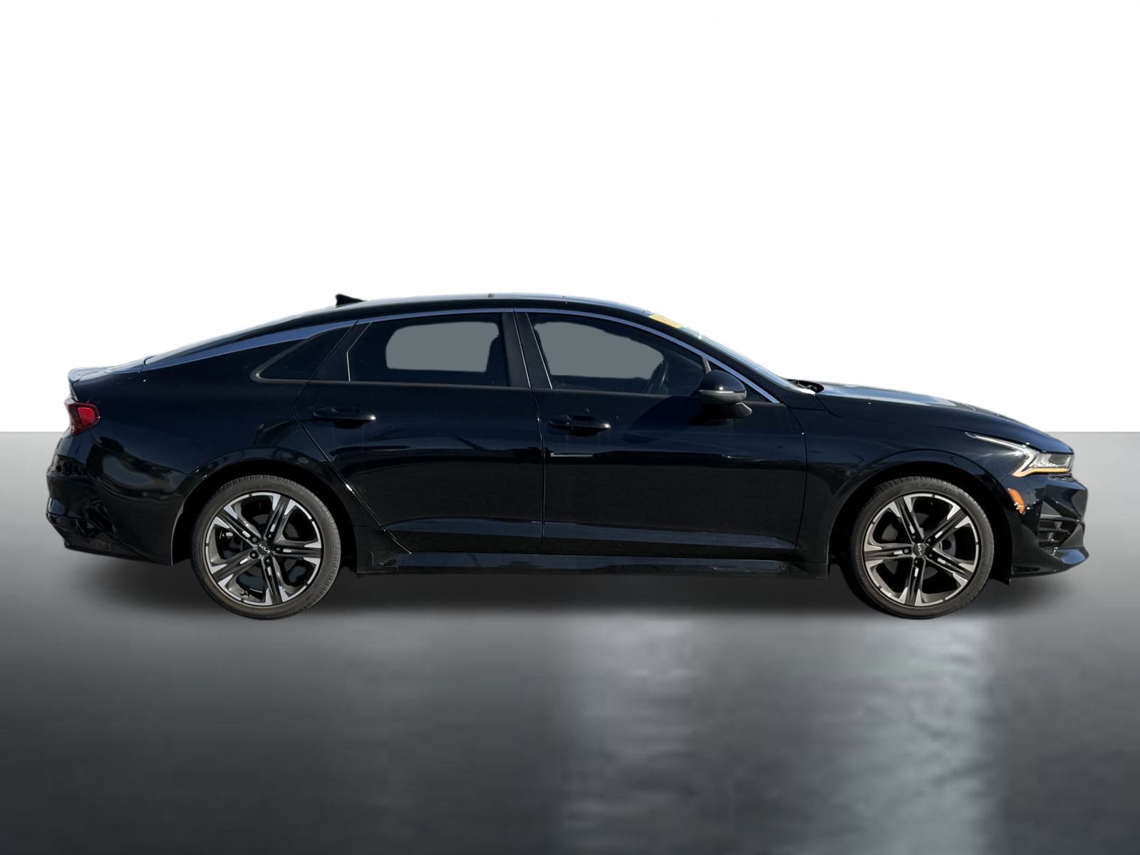 Used 2024 Kia K5 GT-Line w/ GT-Line Premium Package image 9