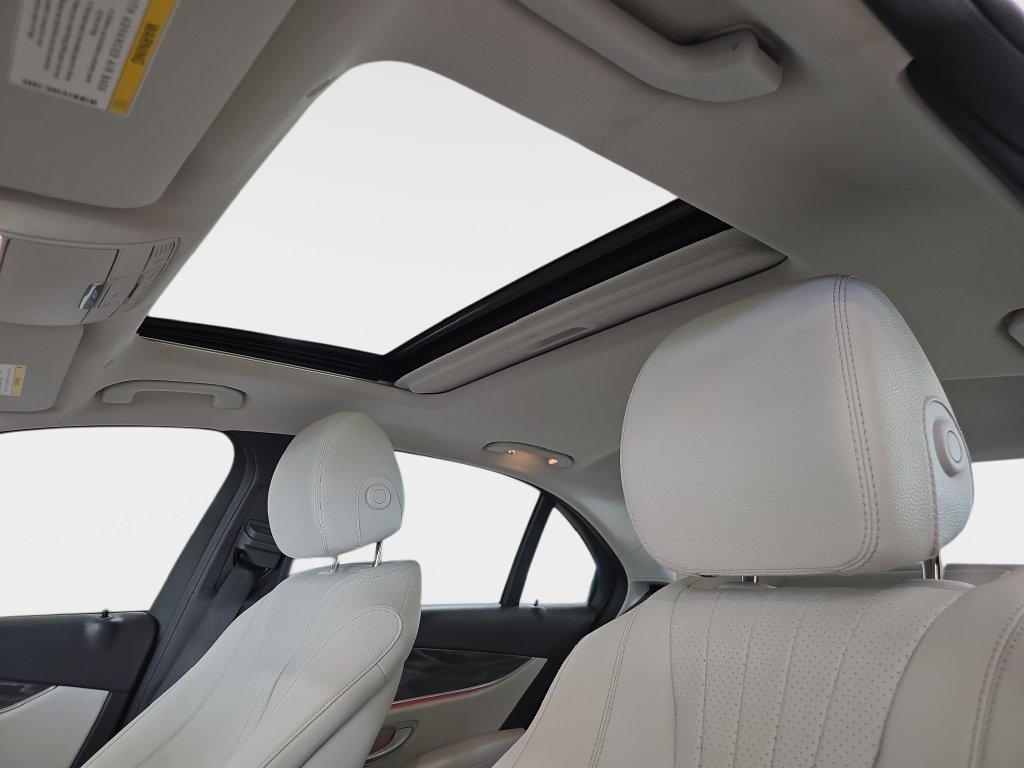 Used 2022 Mercedes-Benz E 350 Sedan image 29