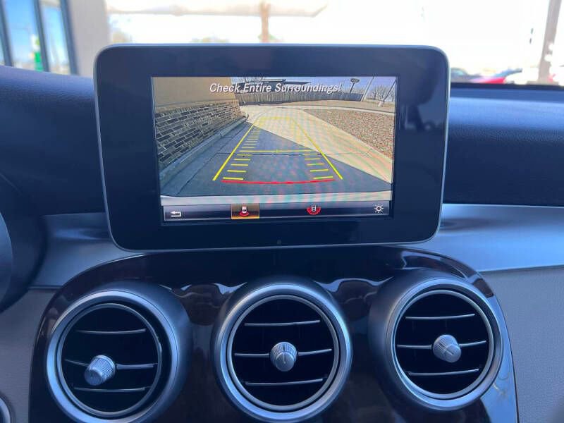 Used 2017 Mercedes-Benz GLC 300 w/ Premium 1 Package image 21