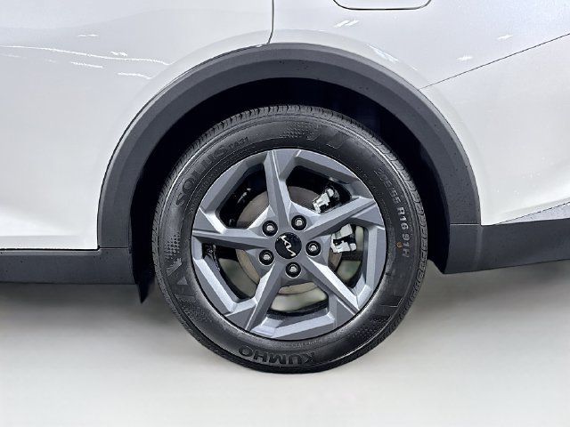 New 2026 Kia K4 FWD image 11