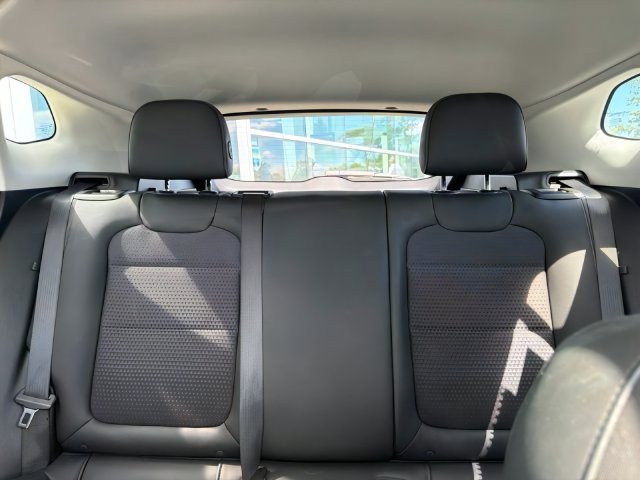 Used 2024 Chevrolet Trax LT w/ Sunroof Package FWD image 25