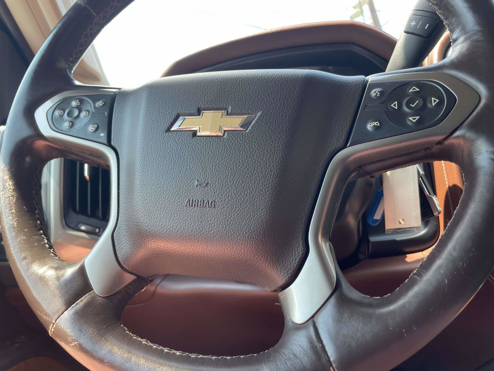 Used 2015 Chevrolet Silverado 2500 High Country w/ Duramax Plus Package AWD/4WD image 18
