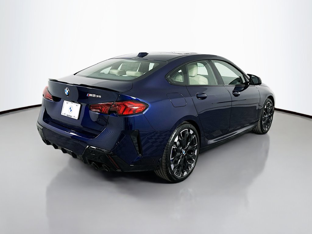 Used 2026 BMW M235i xDrive w/ Technology Package AWD/4WD image 5