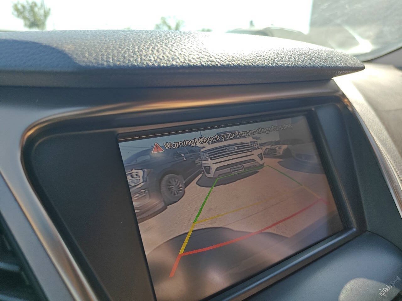 Used 2013 Hyundai Azera w/ Technology Pkg FWD image 11