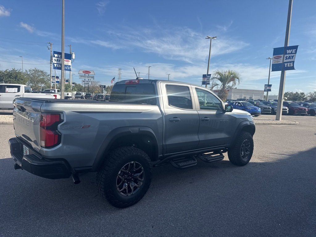 Used 2024 Chevrolet Colorado ZR2 w/ ZR2 Convenience Package III image 6