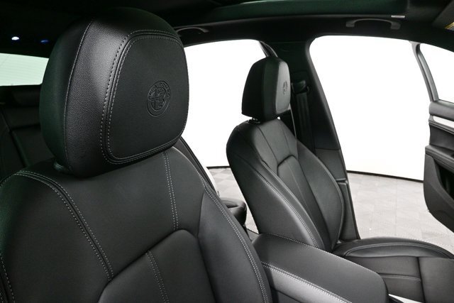 New 2025 Alfa Romeo Stelvio Sprint w/ Convenience Package image 21