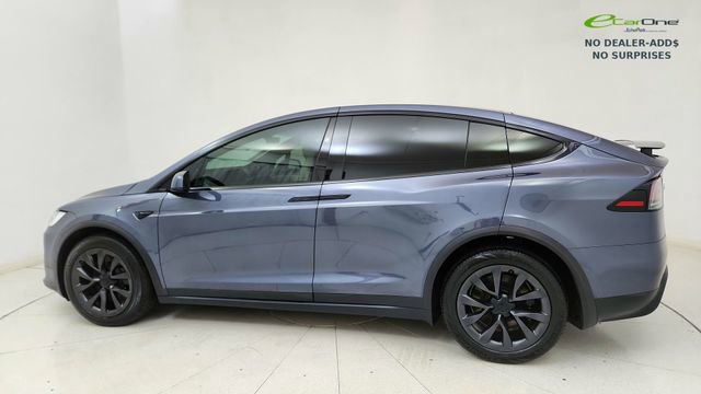 Used 2023 Tesla Model X image 4