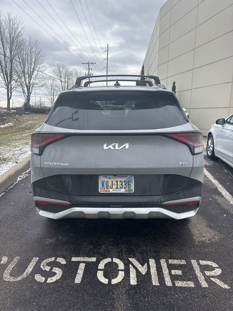 Used 2025 Kia Sportage SX image 7