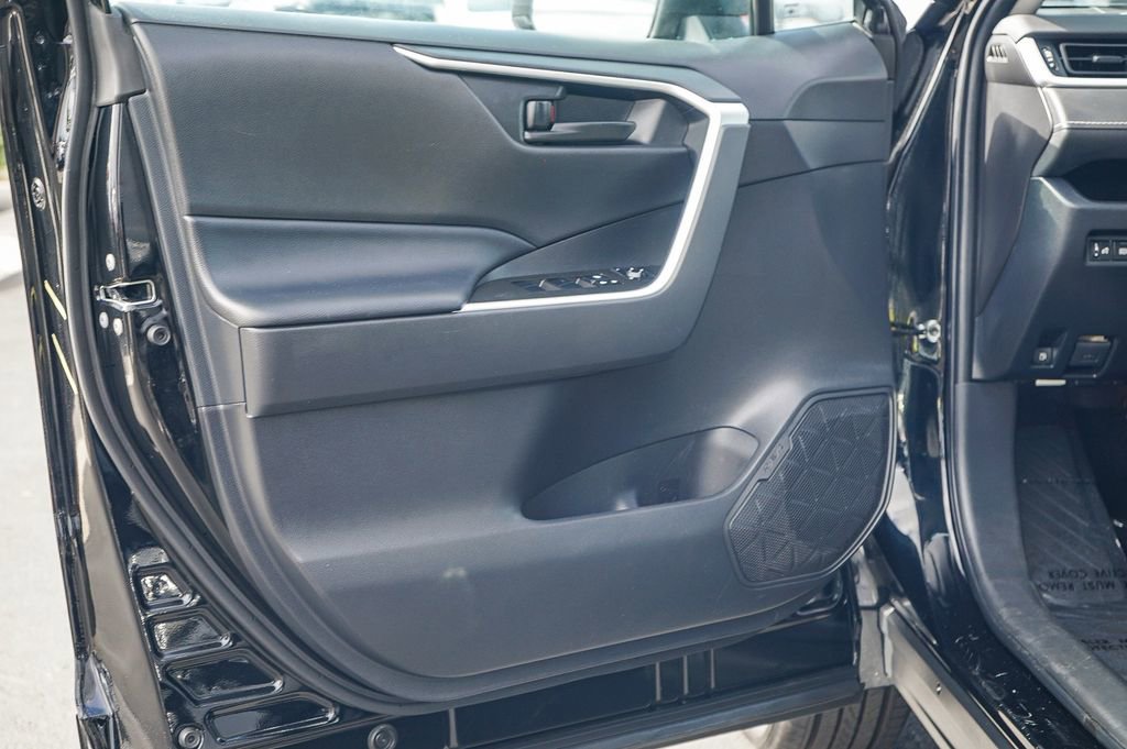 Used 2023 Toyota RAV4 LE image 22