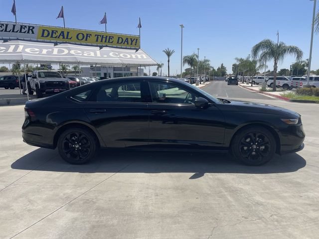Used 2025 Honda Accord SE image 9
