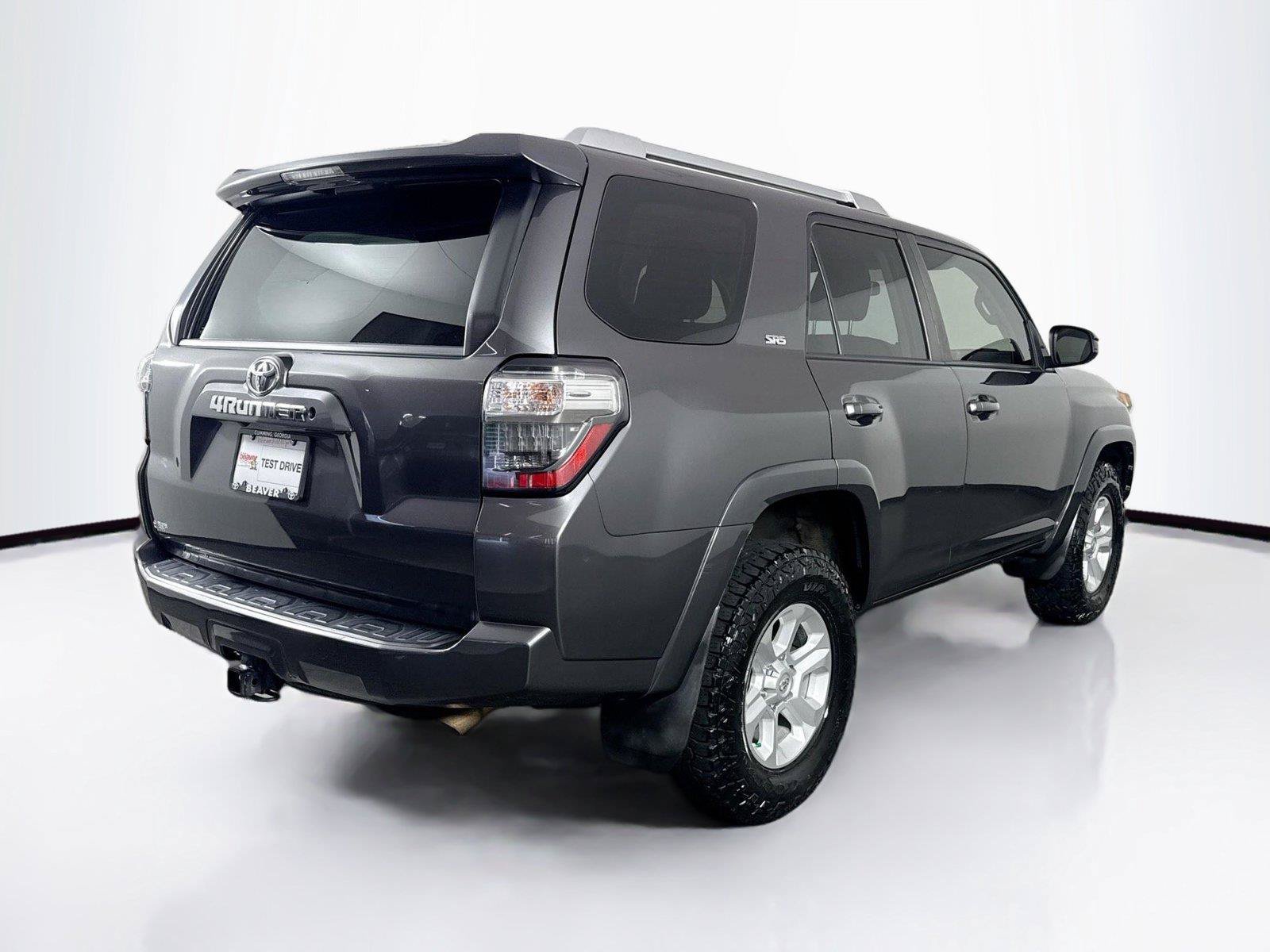 Used 2017 Toyota 4Runner SR5 AWD/4WD image 2