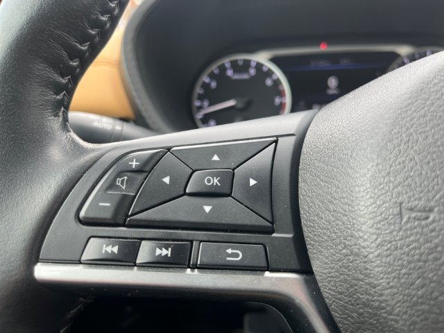 Used 2022 Nissan Sentra SV w/ SV Premium Package FWD image 29