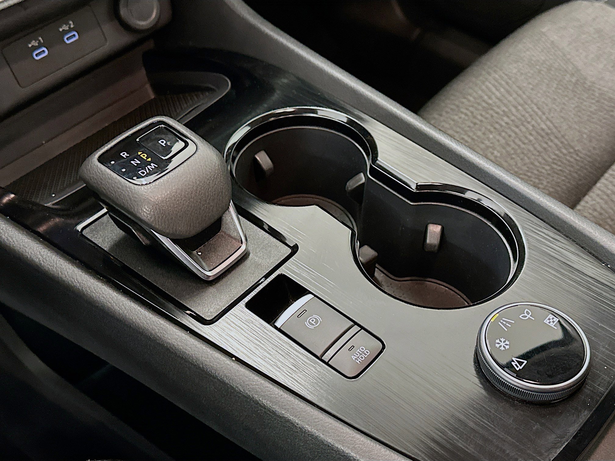 Used 2025 Nissan Rogue SV image 24