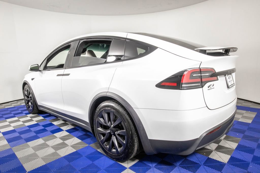 Used 2023 Tesla Model X image 7