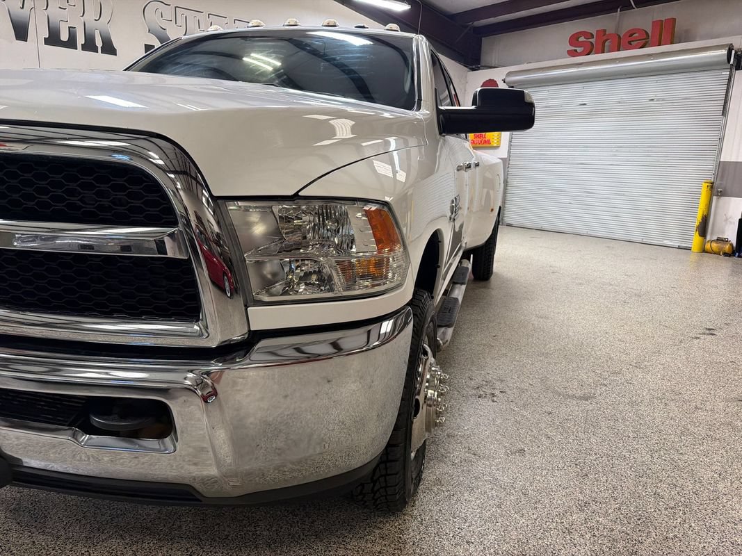 Used 2018 RAM 3500 SLT AWD/4WD image 13