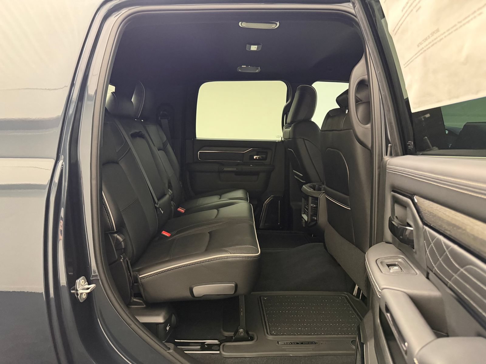 New 2026 RAM 3500 Limited AWD/4WD image 29
