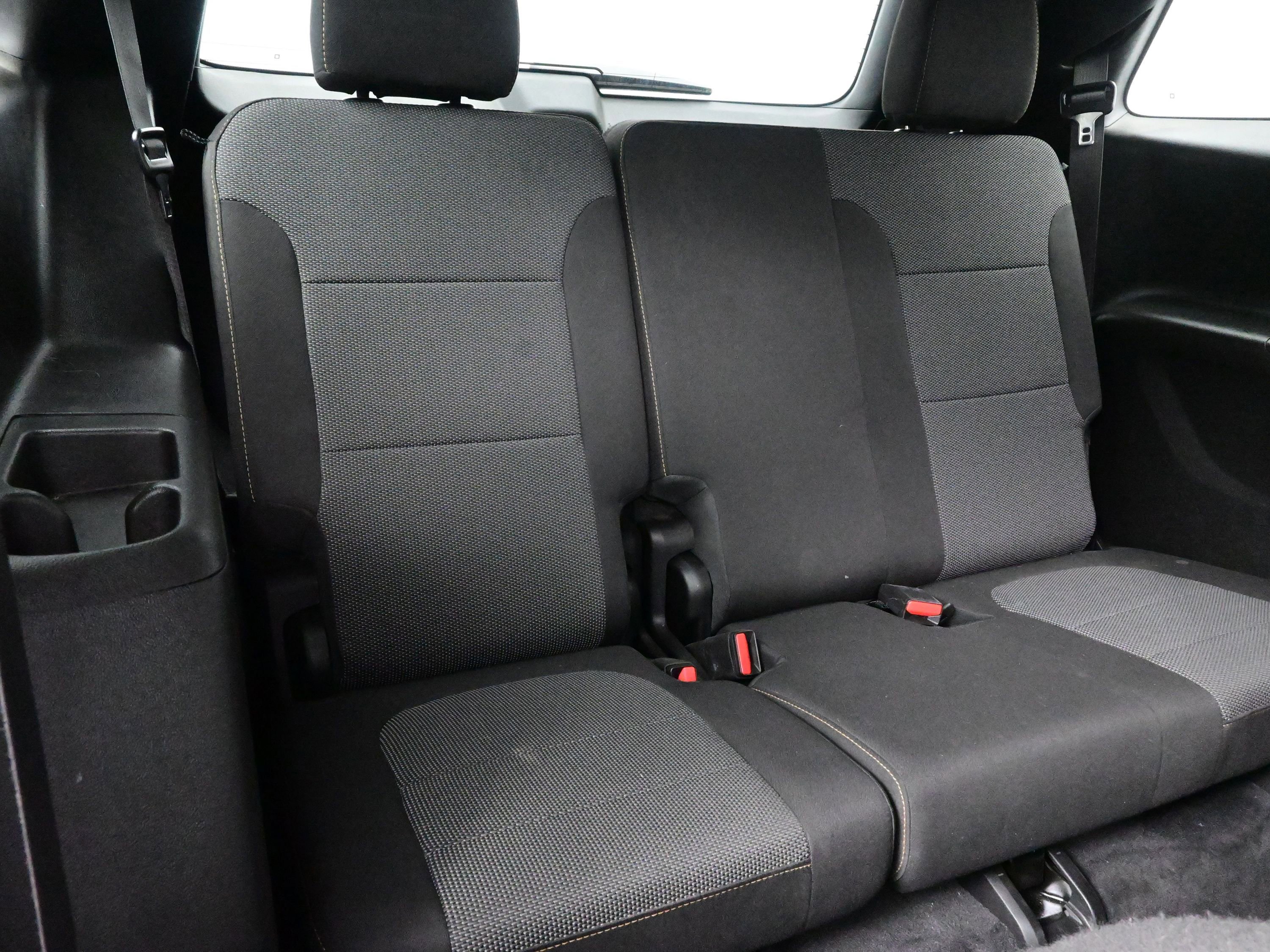 Used 2020 Chevrolet Traverse LT image 18