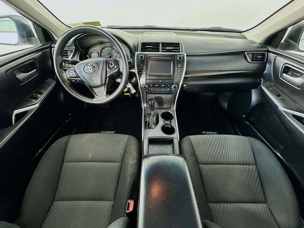 Used 2015 Toyota Camry LE FWD image 10