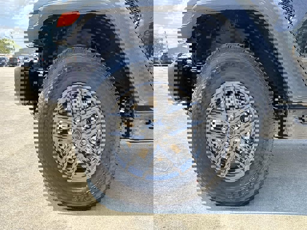 New 2026 Jeep Gladiator Sport image 6