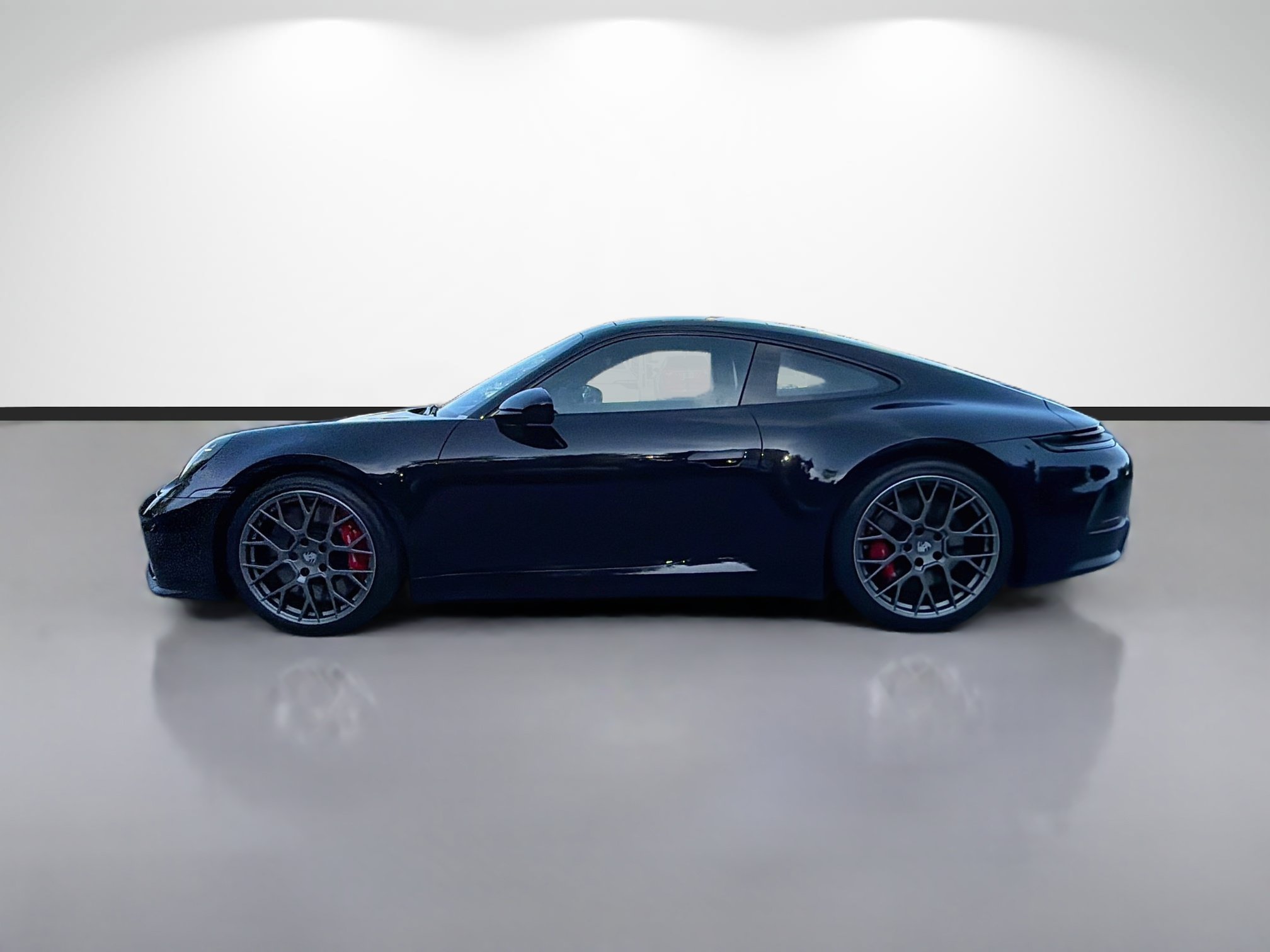 Used 2025 Porsche 911 Carrera S RWD image 2