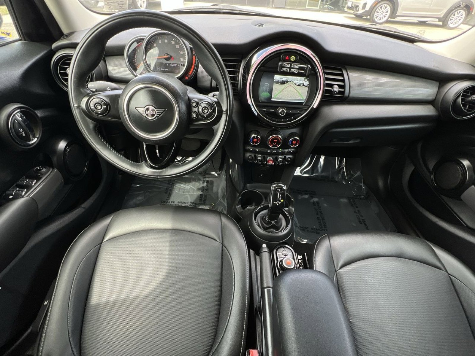 Used 2020 MINI Cooper 4-Door Hardtop w/ Storage Package image 28
