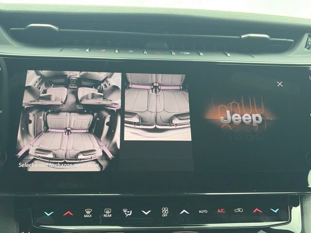 New 2026 Jeep Grand Cherokee L Limited w/ Limited Altitude Package AWD/4WD image 21
