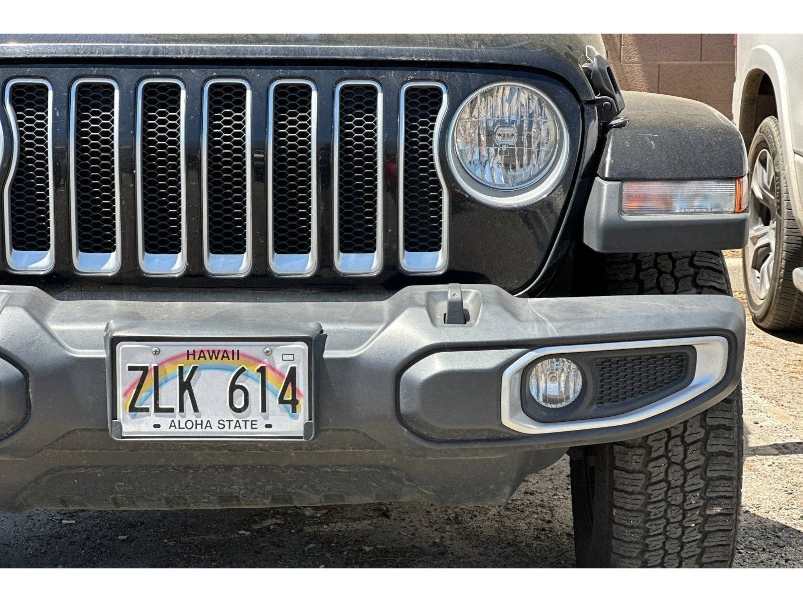 Used 2023 Jeep Wrangler Unlimited Sahara w/ Cold Weather Group AWD/4WD image 10