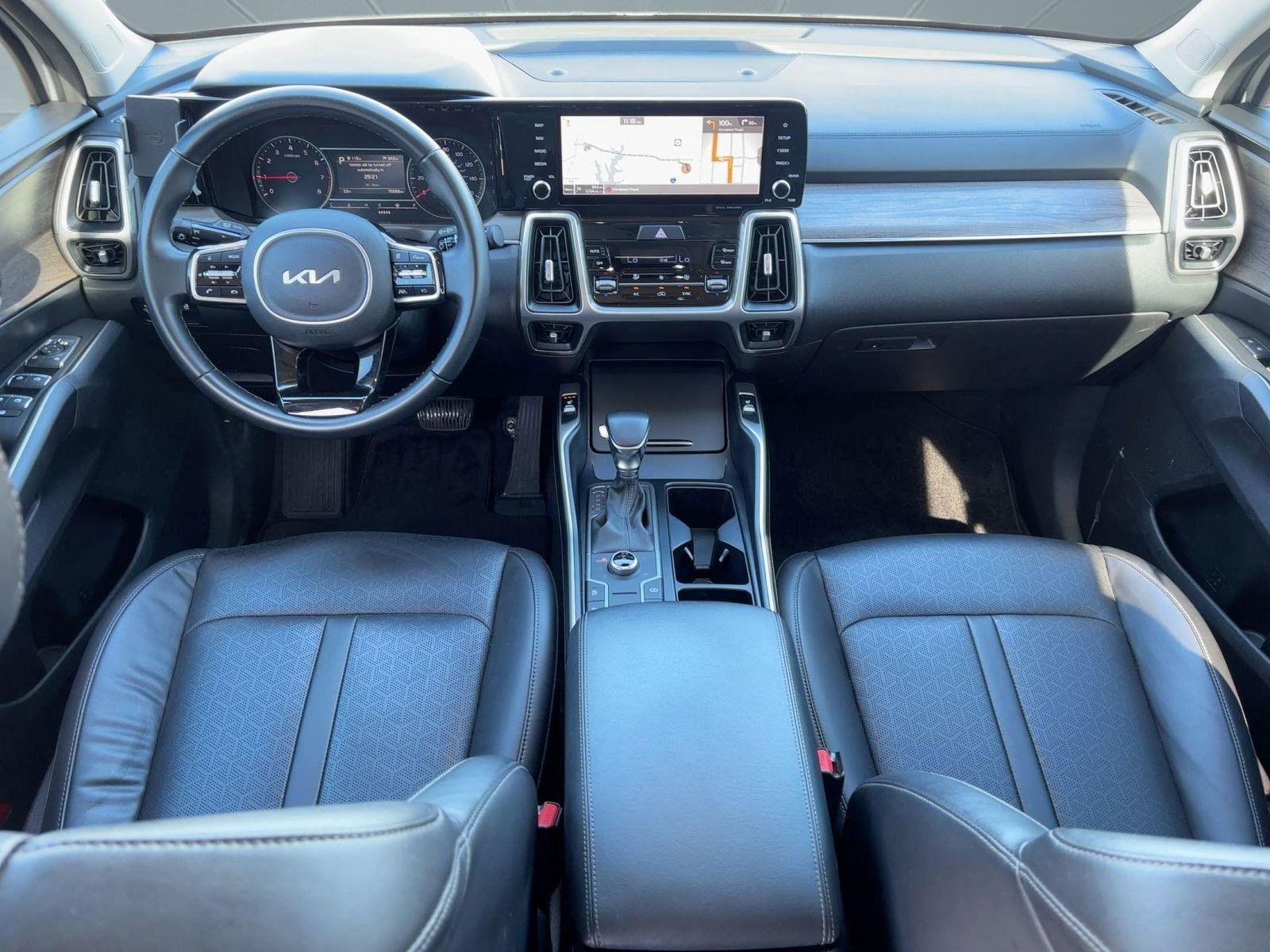 Used 2022 Kia Sorento S w/ Panoramic Sunroof Package image 17