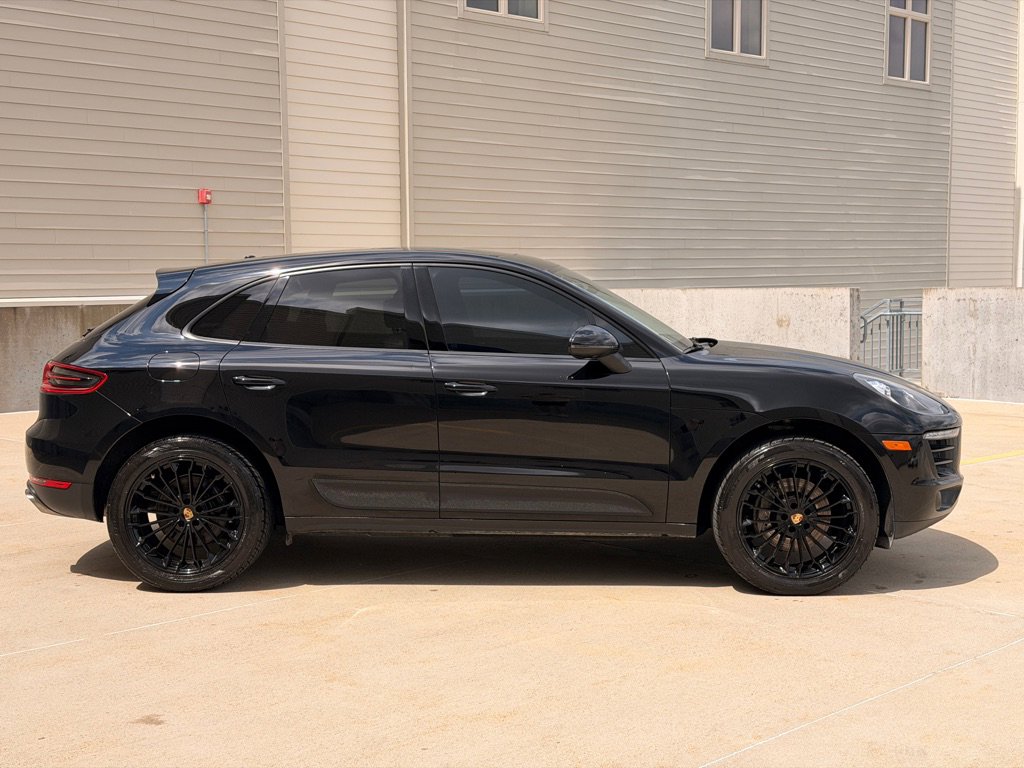Used 2018 Porsche Macan AWD/4WD image 8