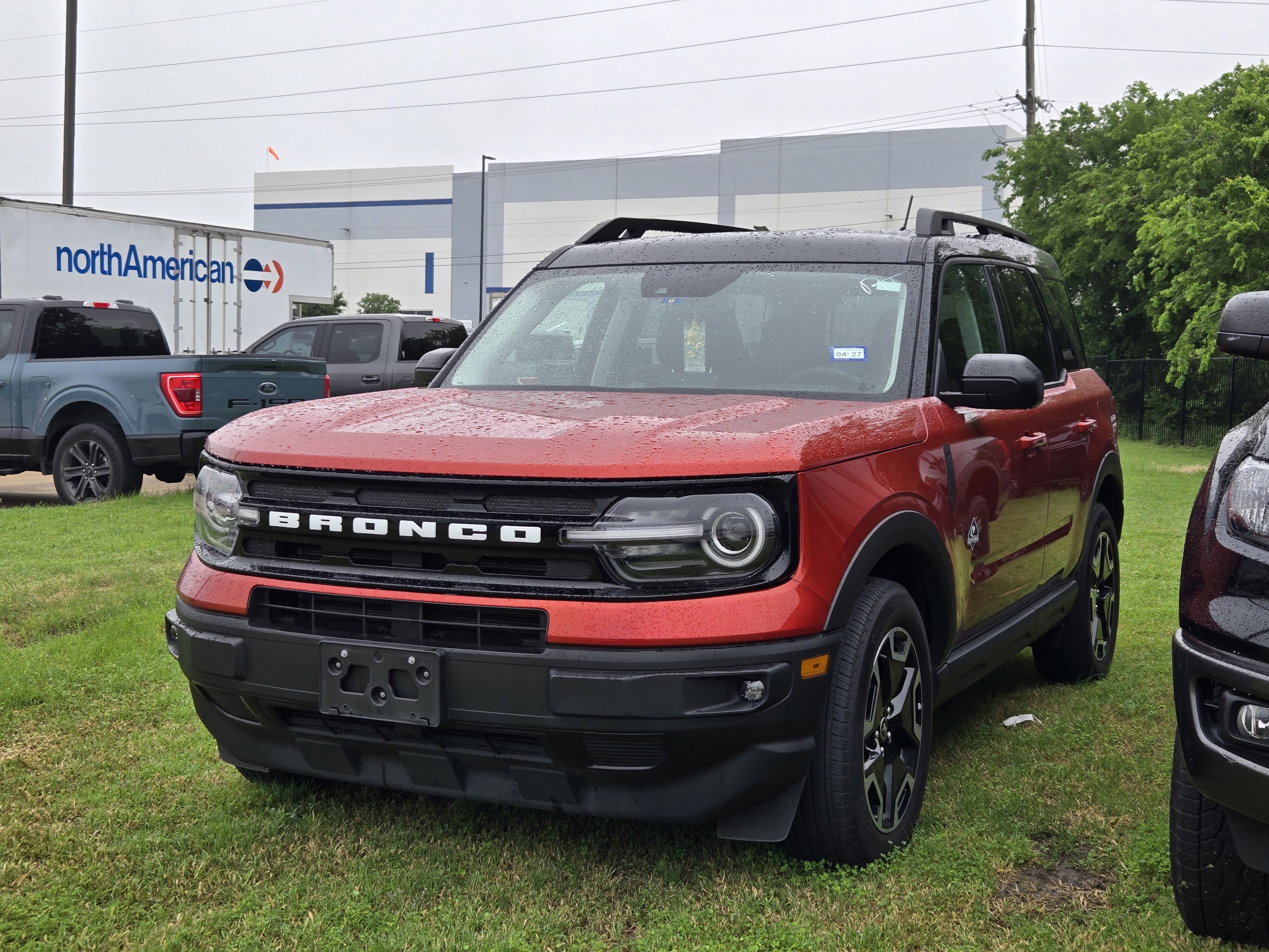 Used 2024 Ford Bronco Sport Outer Banks image 3