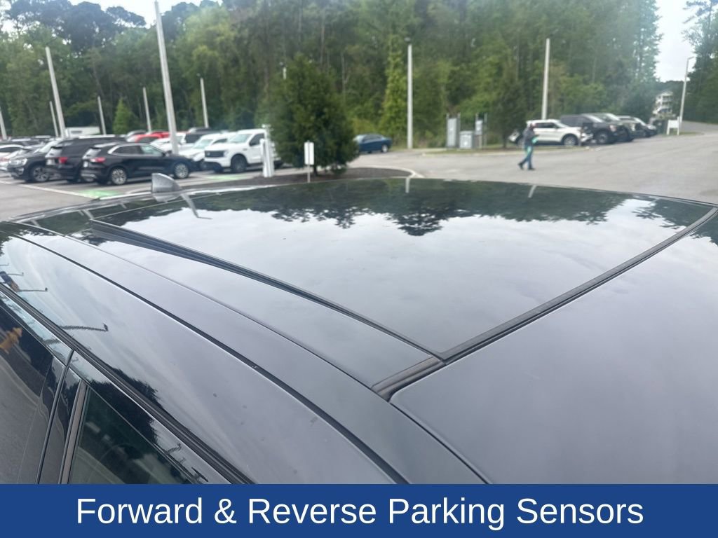 Used 2023 Land Rover Range Rover Velar S AWD/4WD image 5