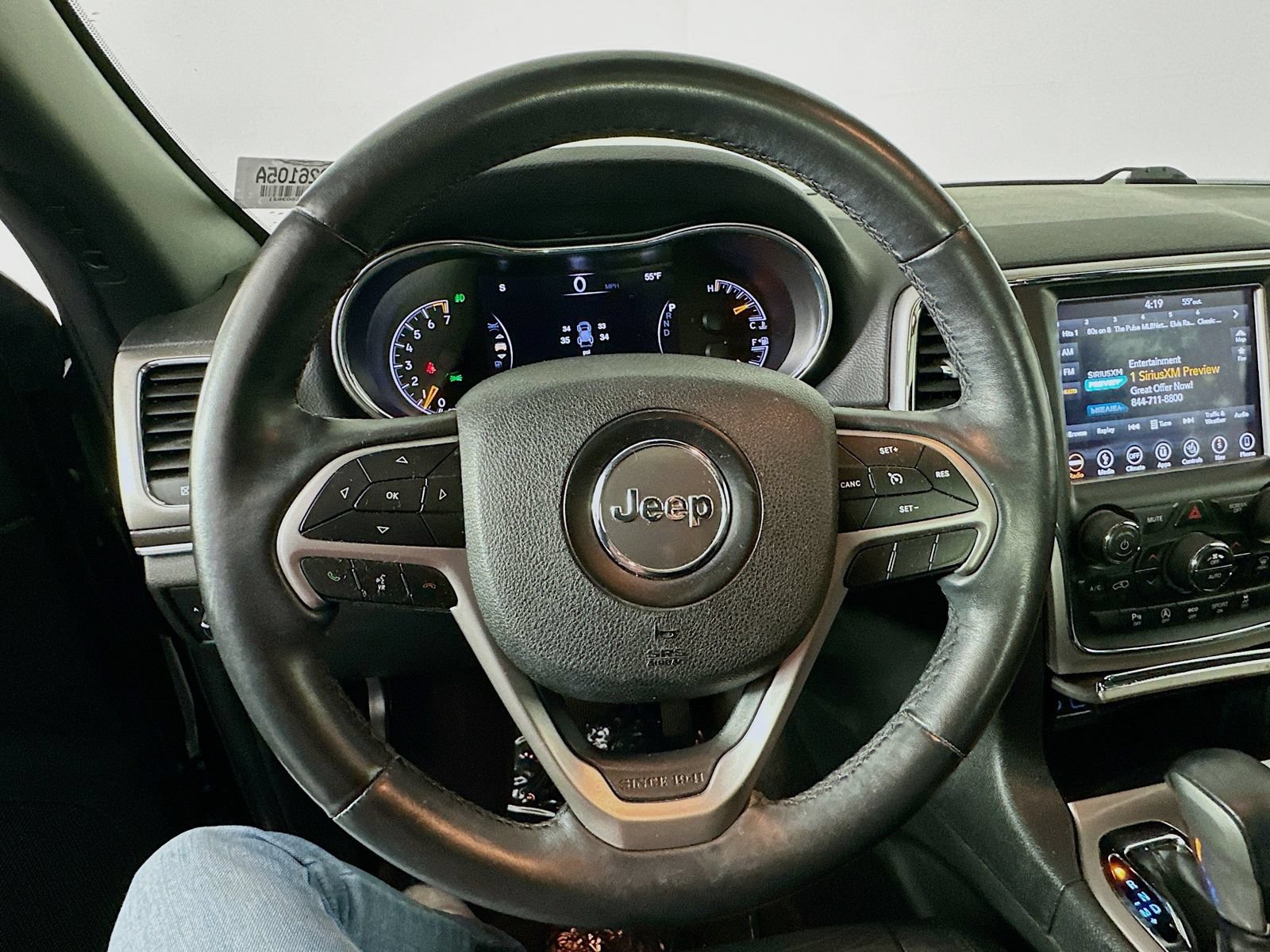 Used 2018 Jeep Grand Cherokee Limited AWD/4WD image 11