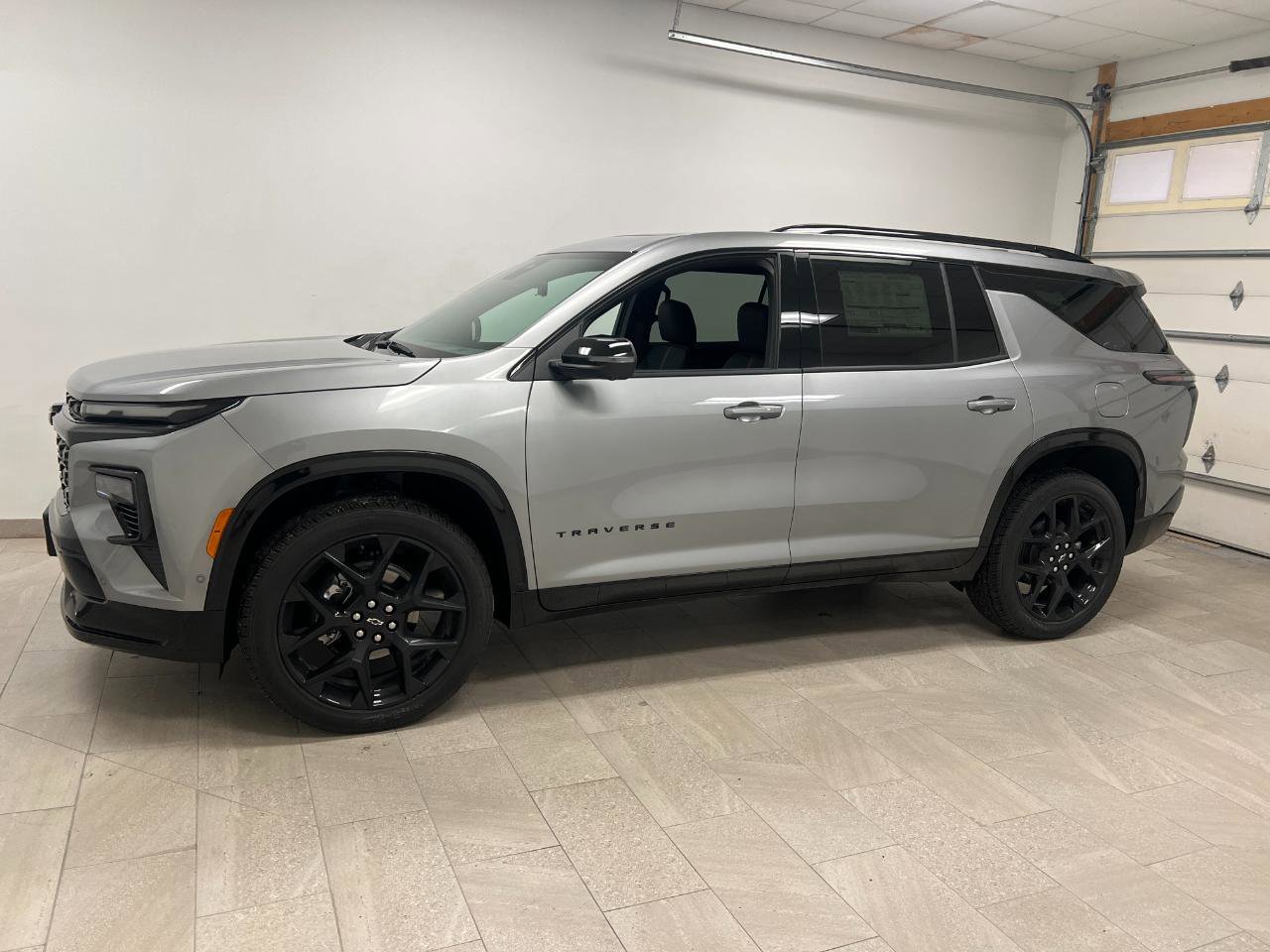 New 2026 Chevrolet Traverse RS w/ LPO, Floor Liner Package AWD/4WD image 2