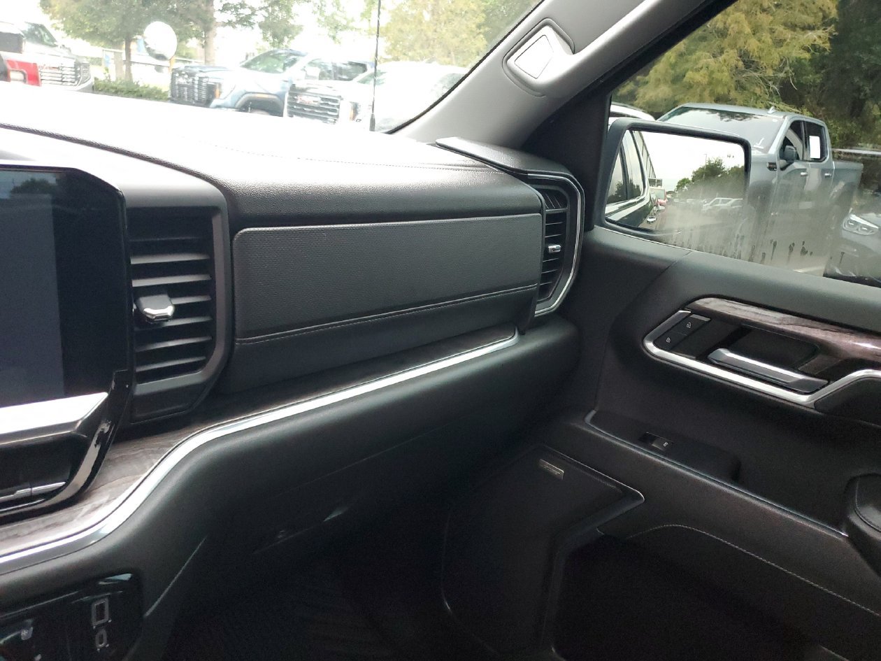 Used 2023 Chevrolet Silverado 1500 LTZ RWD image 26