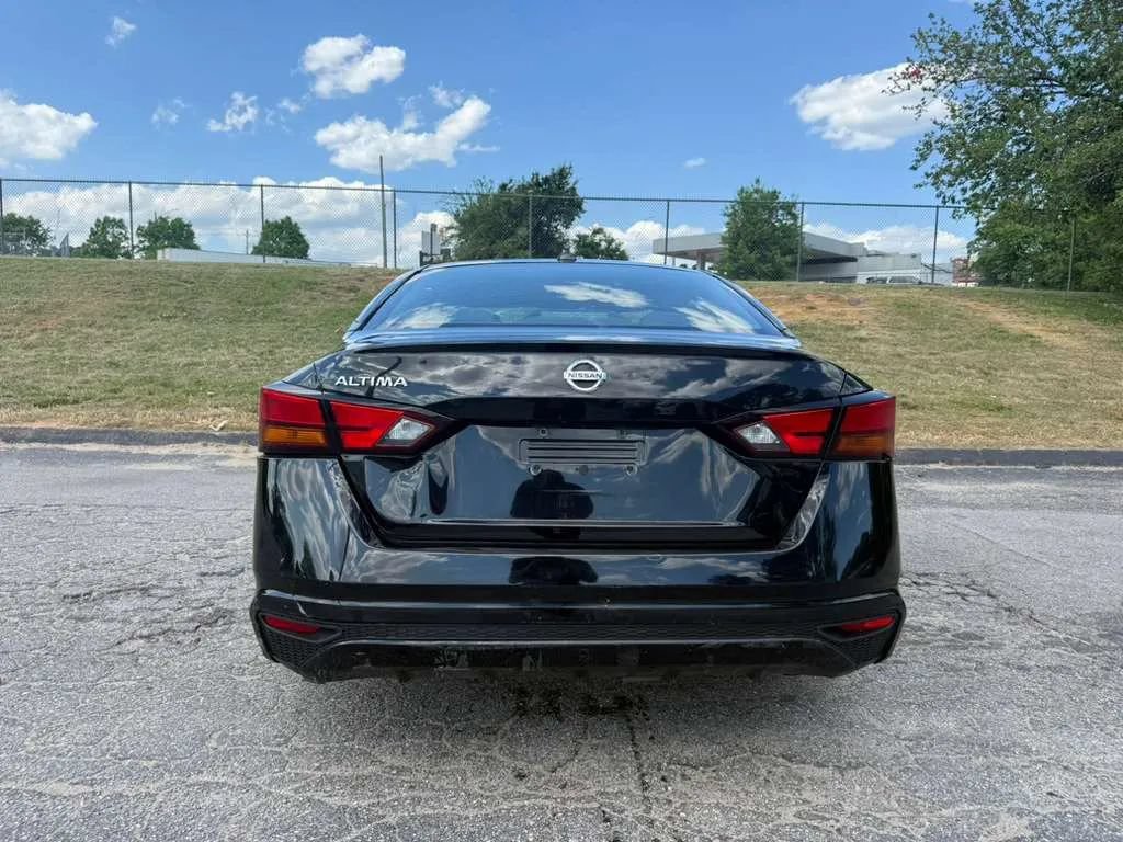 Used 2019 Nissan Altima 2.5 S FWD image 8